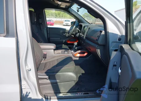 2023 Nissan Frontier Pro-4X 4X4 z USA, uszkodzony, nr VIN 1N6ED1EK4PN622489